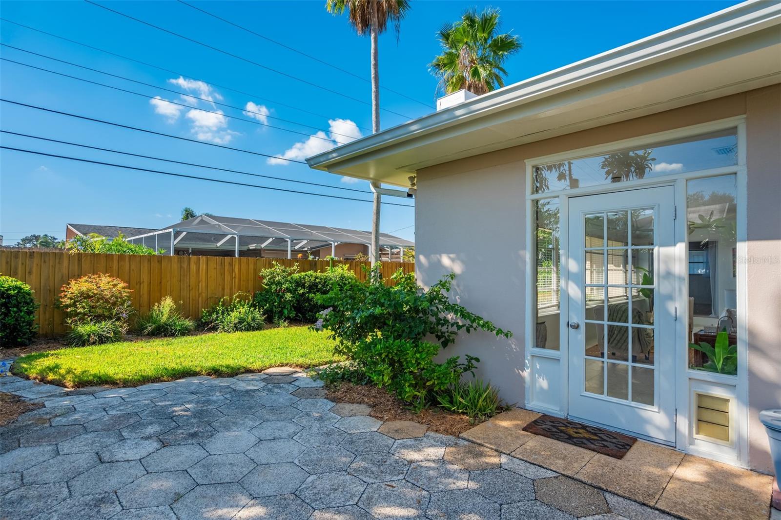 Image 16 of 22 For 13850 Sunset Drive