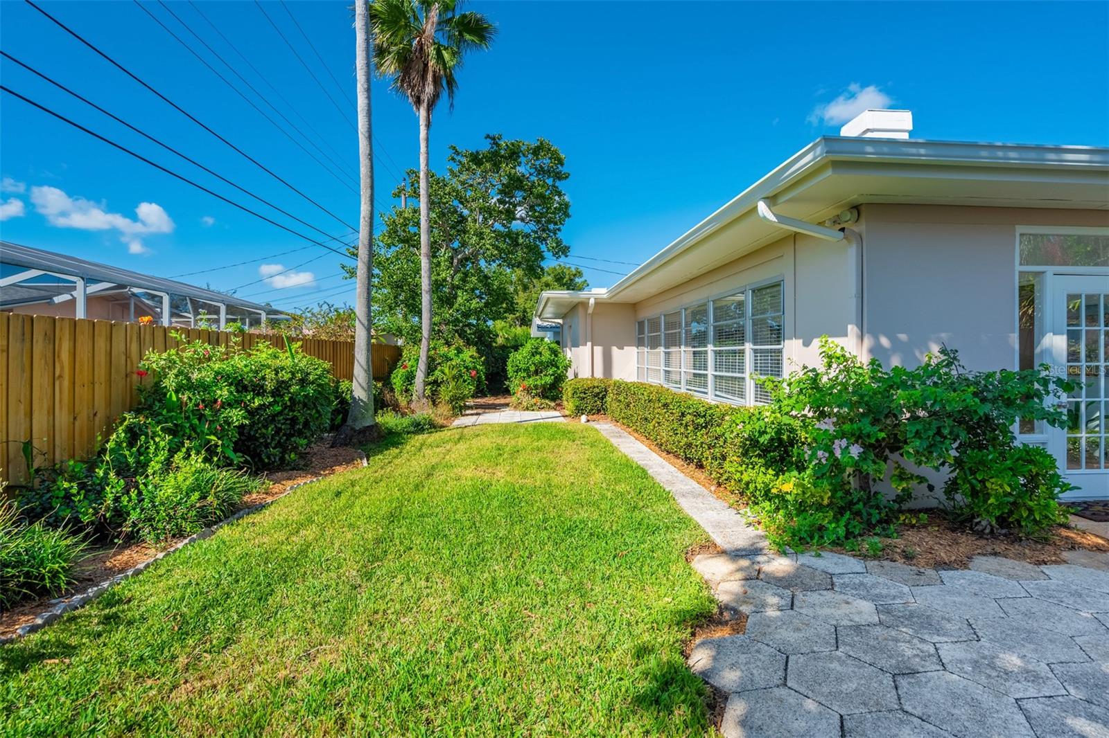 Image 17 of 22 For 13850 Sunset Drive