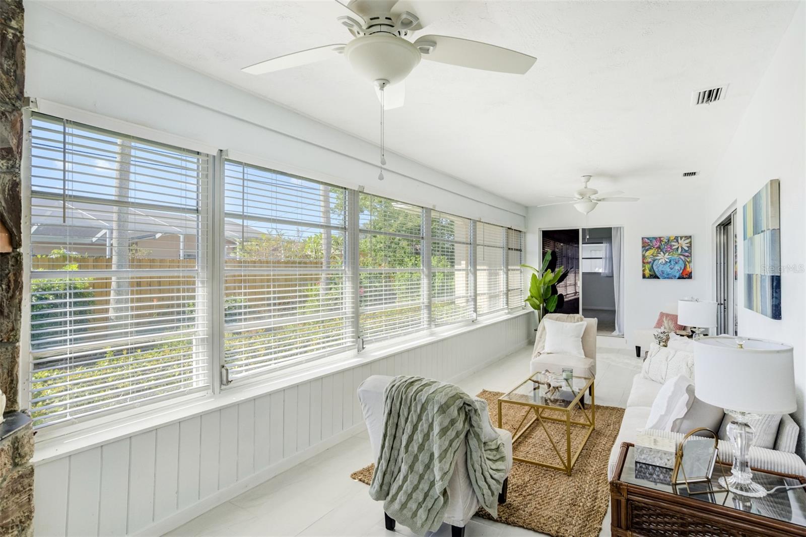 Image 7 of 22 For 13850 Sunset Drive