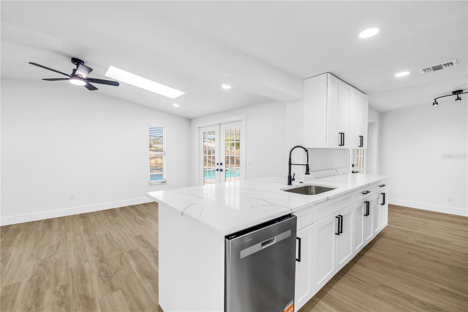 Image 13 of 51 For 9085 Leisure Lane N