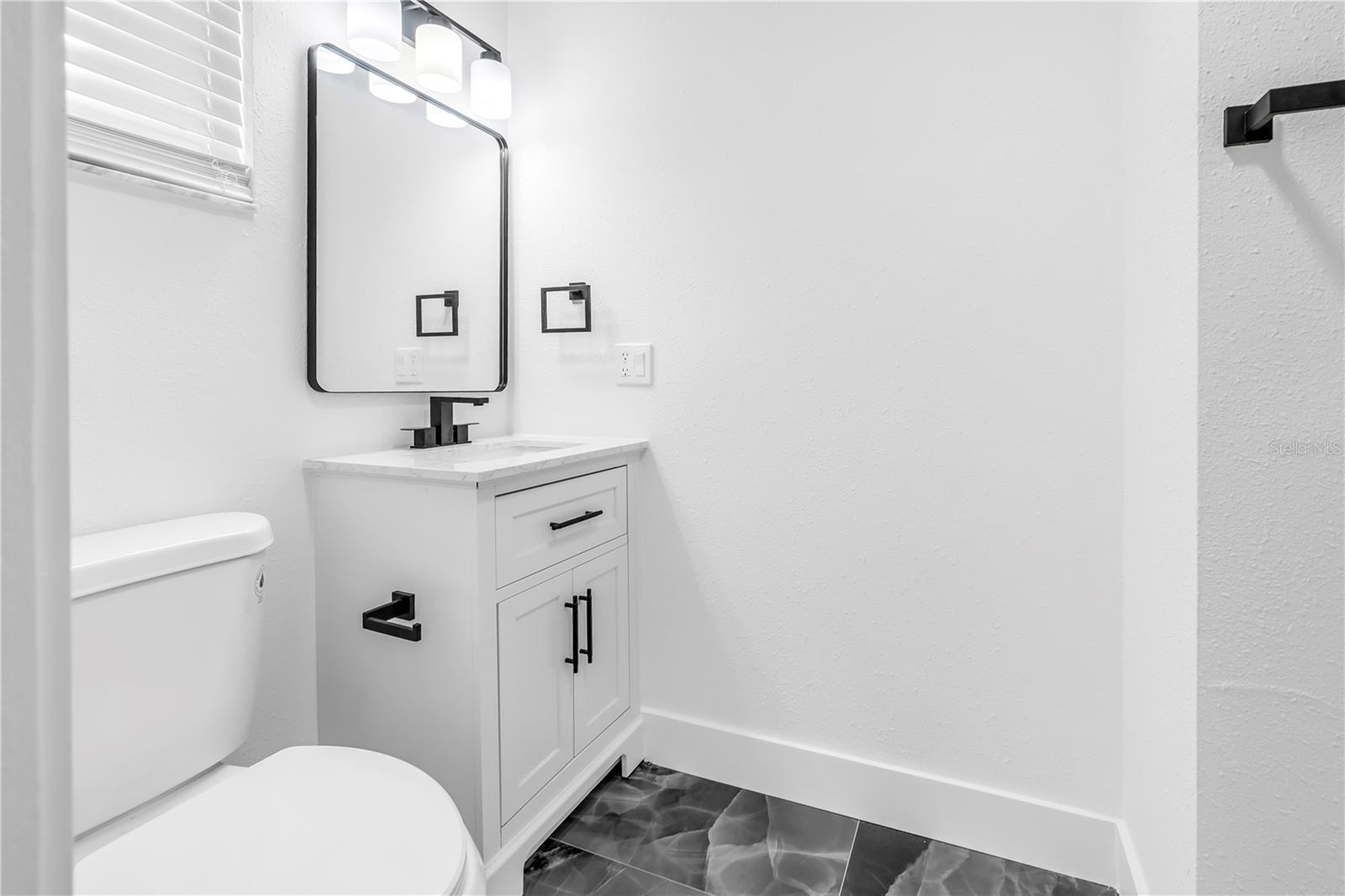 Image 24 of 51 For 9085 Leisure Lane N