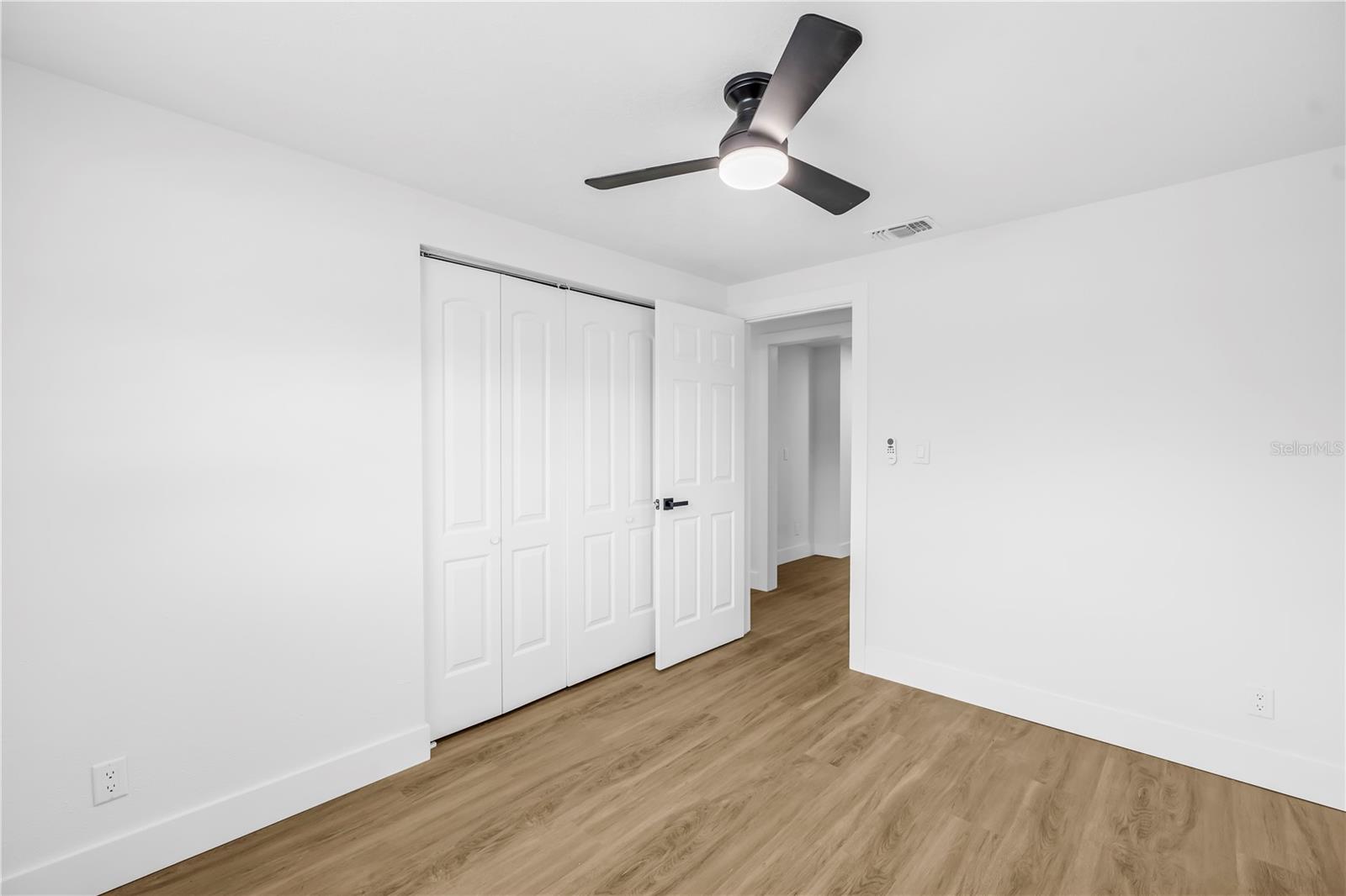 Image 42 of 51 For 9085 Leisure Lane N