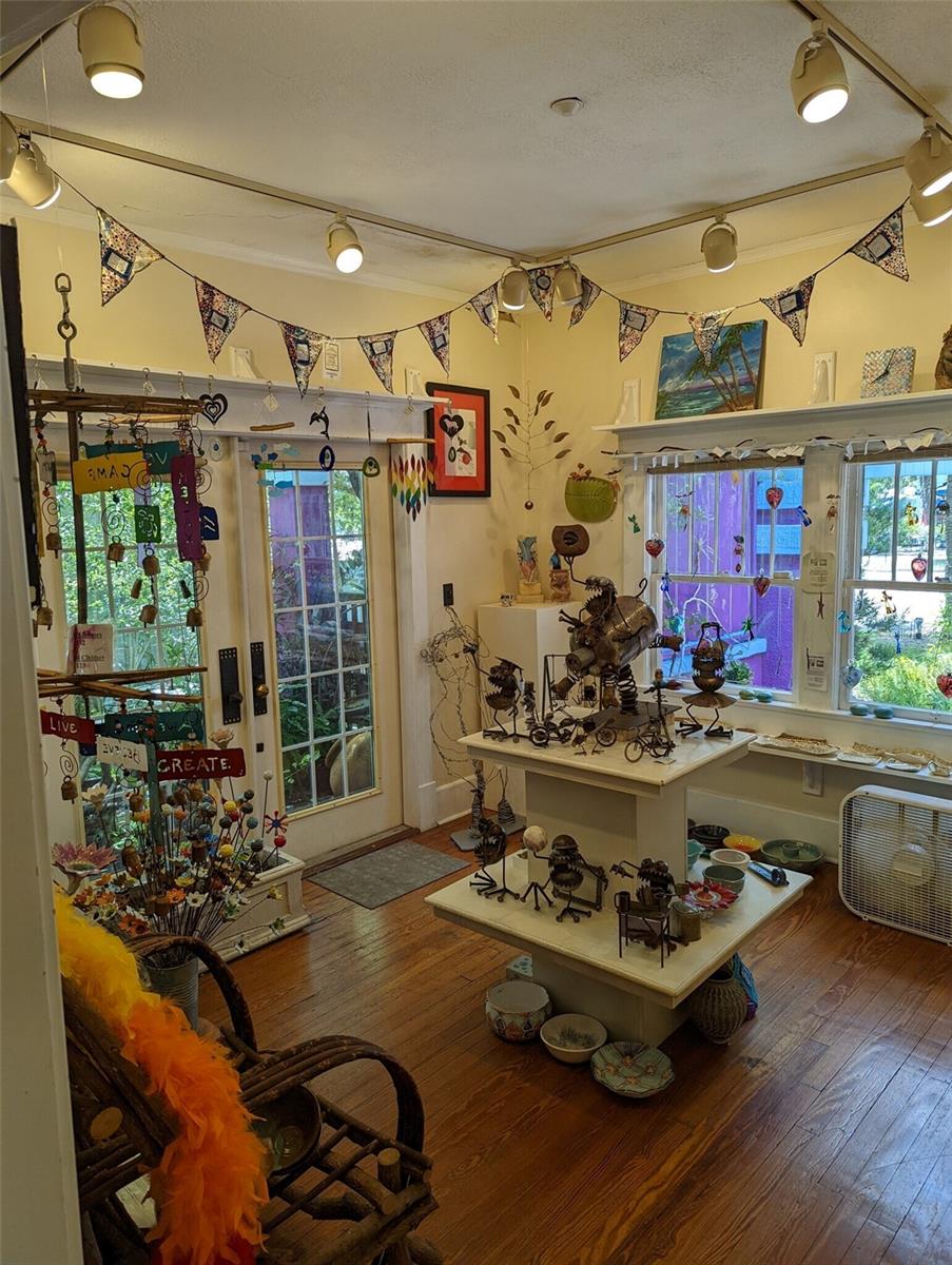 Image 6 of 14 For 2955 & 2945 Central Avenue