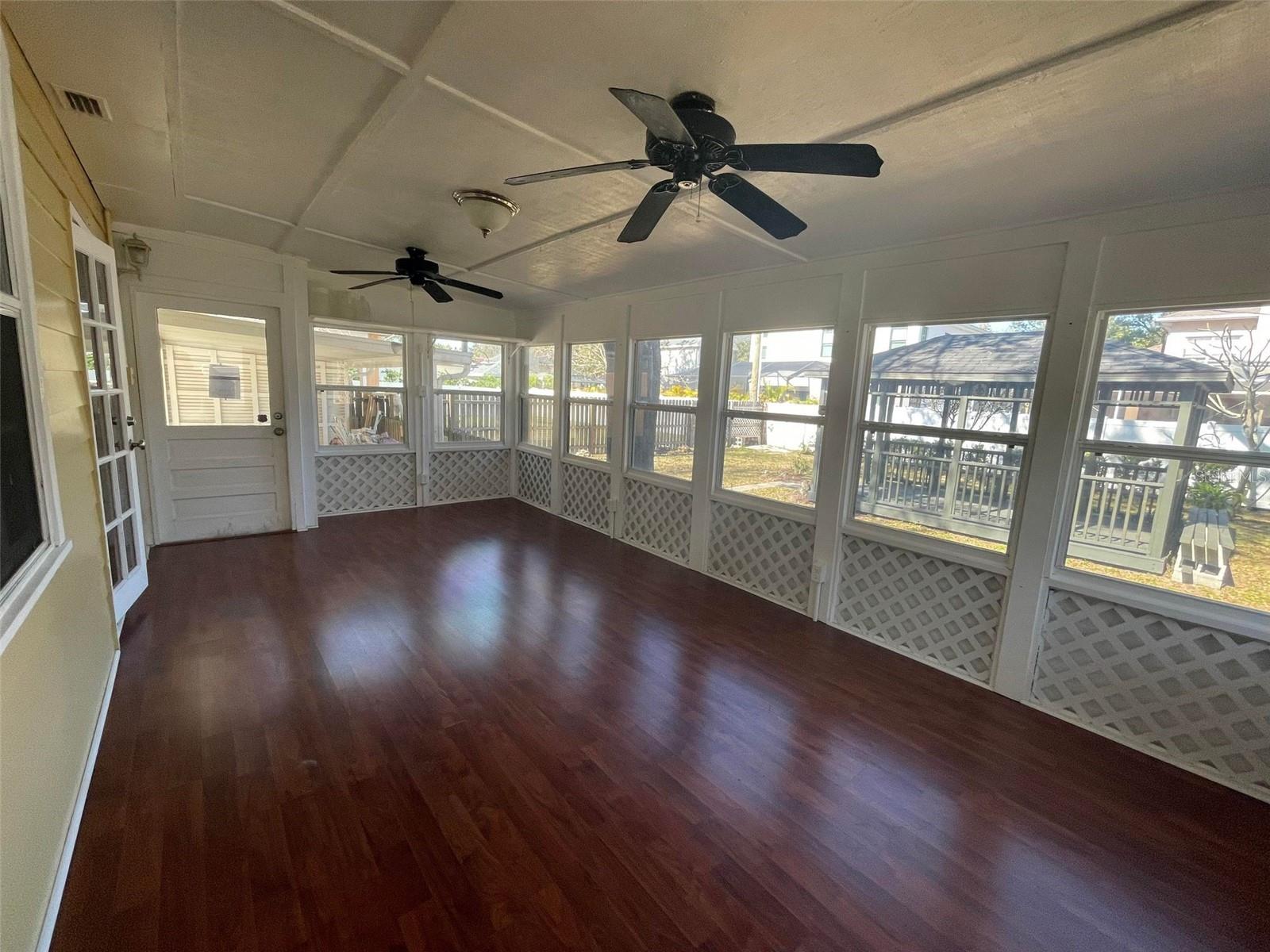 Image 6 of 16 For 3915 Swann Avenue