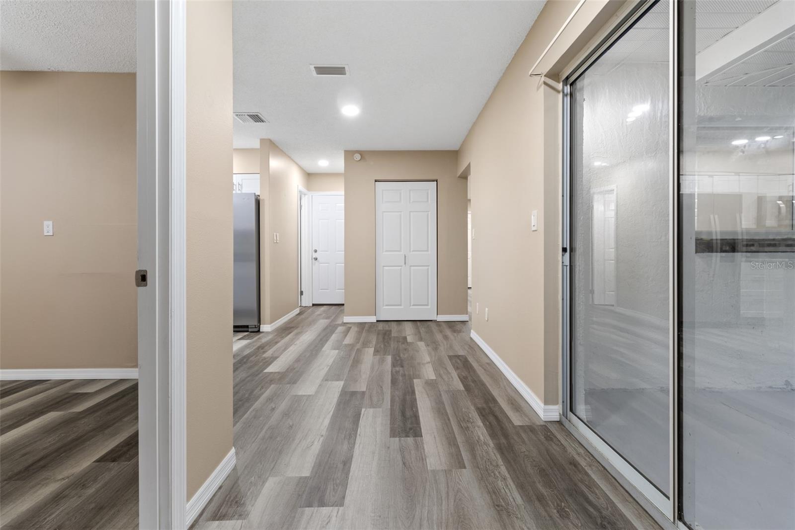 Image 12 of 27 For 609 Holley Street