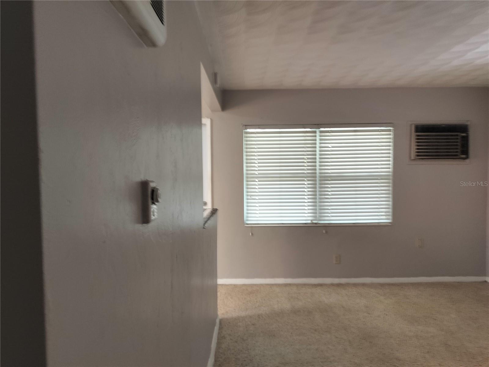 Image 10 of 36 For 215 Lark Avenue