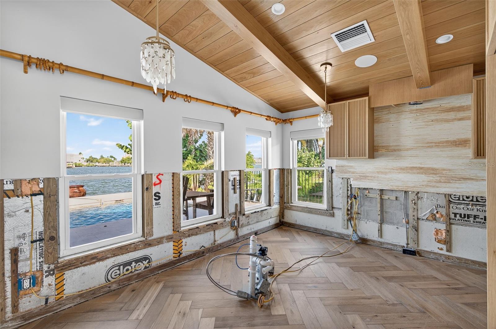 Image 33 of 63 For 234 145th Avenue E