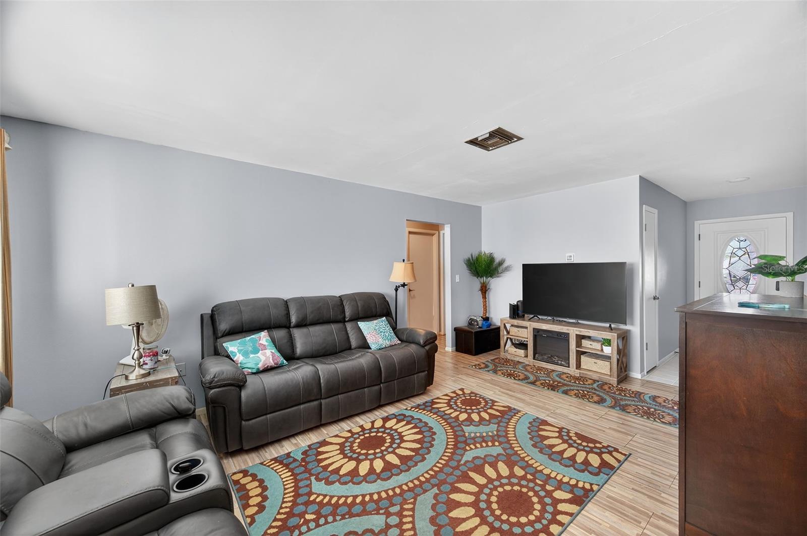 Image 7 of 37 For 1993 Citrus Hill Road