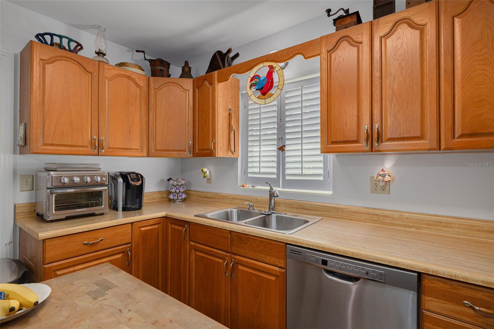 Image 12 of 37 For 501 Louden Avenue