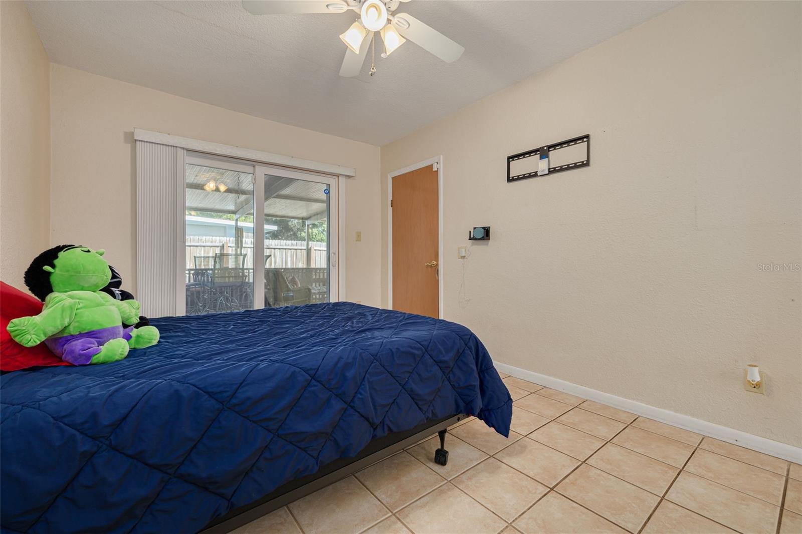 Image 19 of 37 For 501 Louden Avenue