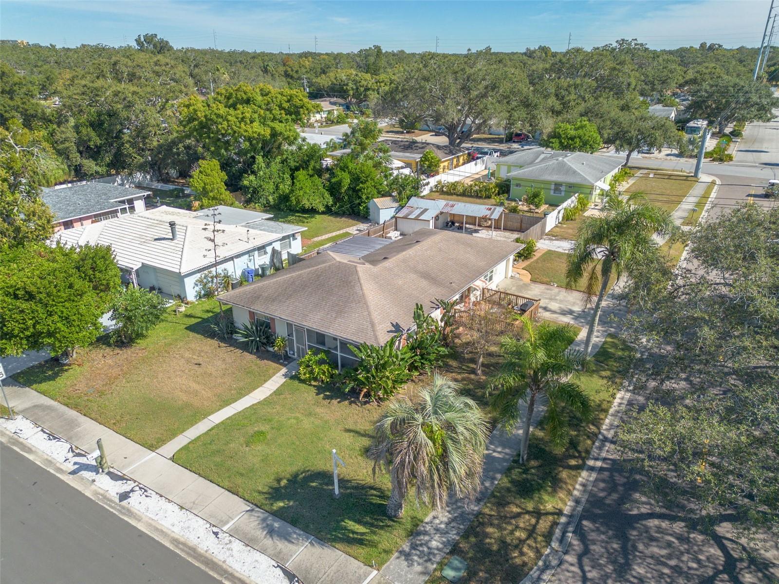 Image 32 of 37 For 501 Louden Avenue