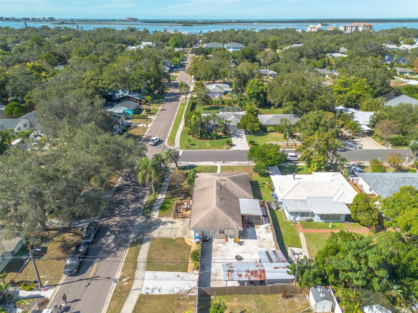 Image 34 of 37 For 501 Louden Avenue