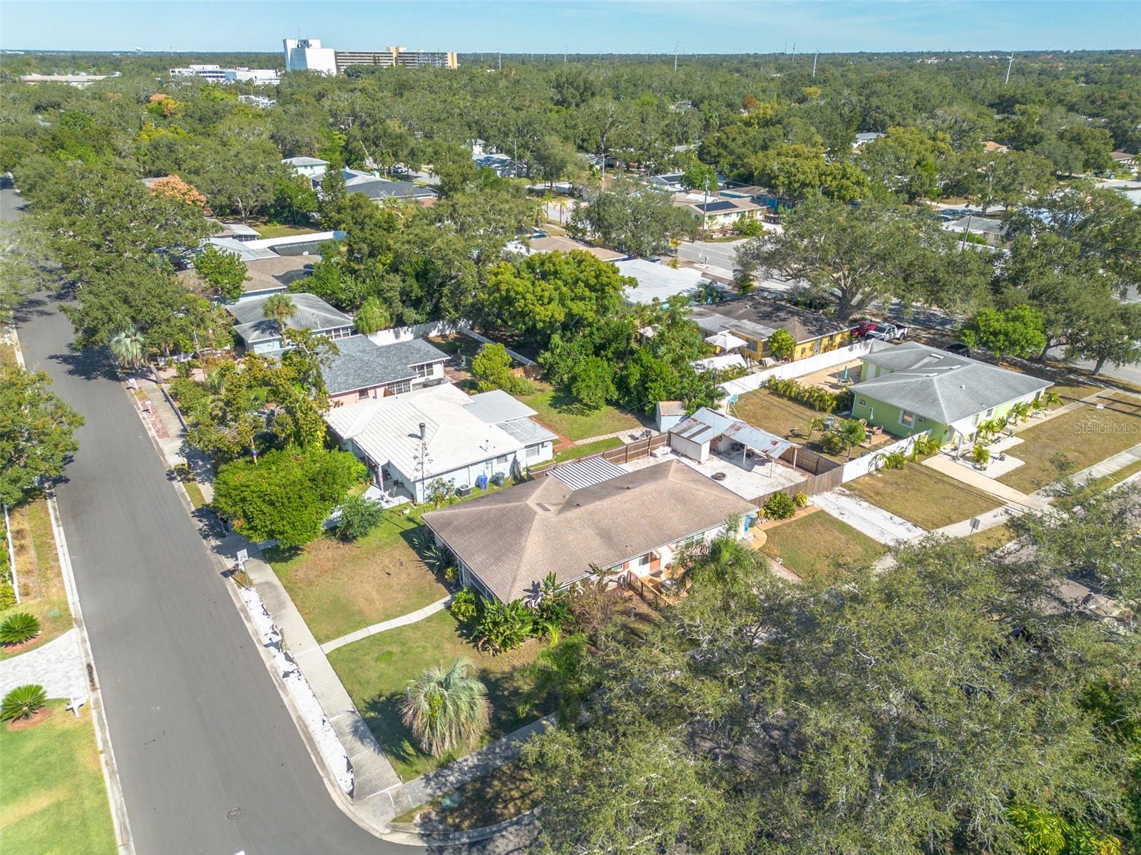 Image 36 of 37 For 501 Louden Avenue