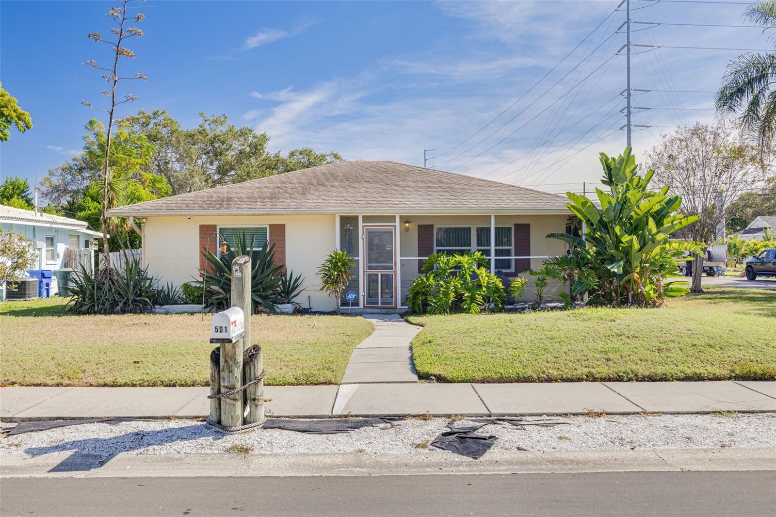 Image 6 of 37 For 501 Louden Avenue