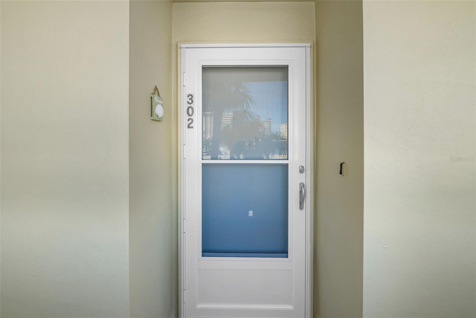 Image 32 of 49 For 4725 Cove Circle 302