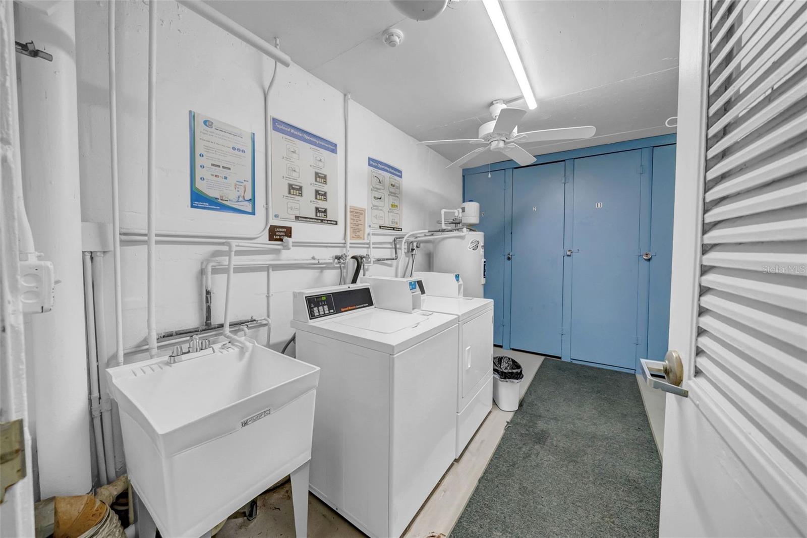 Image 34 of 49 For 4725 Cove Circle 302