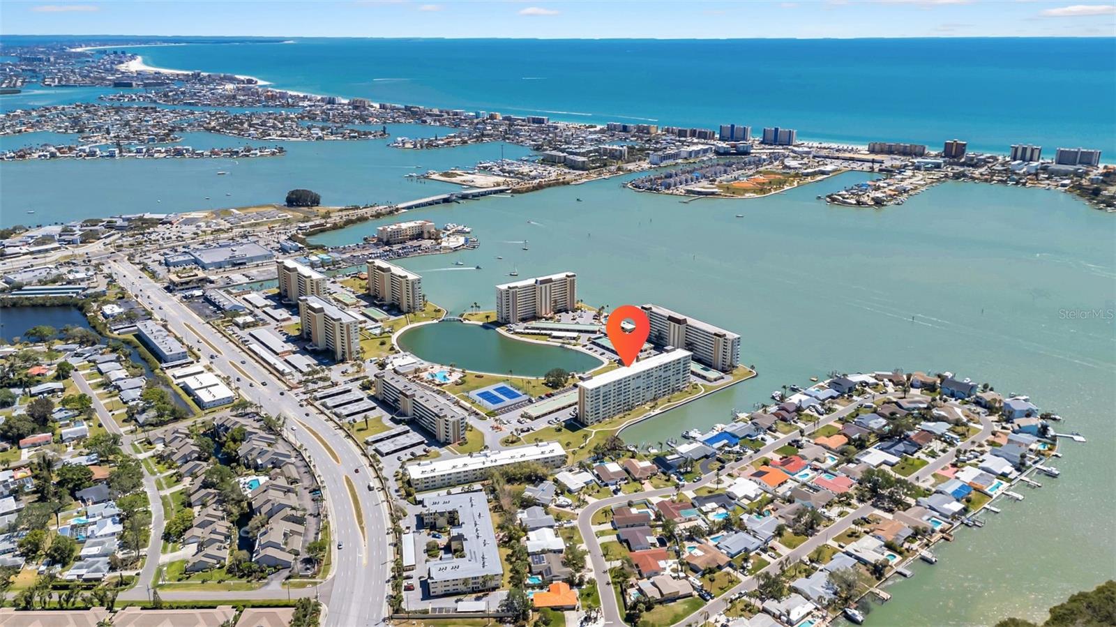 Image 39 of 49 For 4725 Cove Circle 302