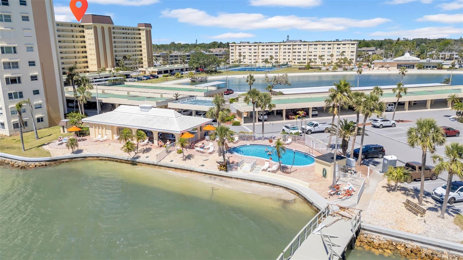 Image 43 of 49 For 4725 Cove Circle 302