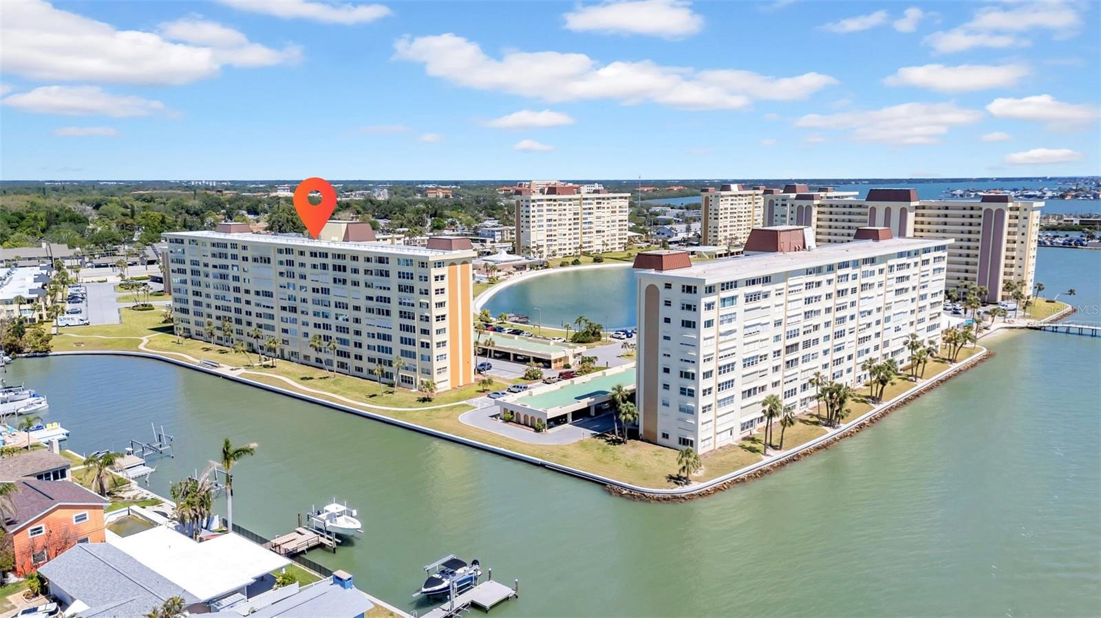 Image 46 of 49 For 4725 Cove Circle 302