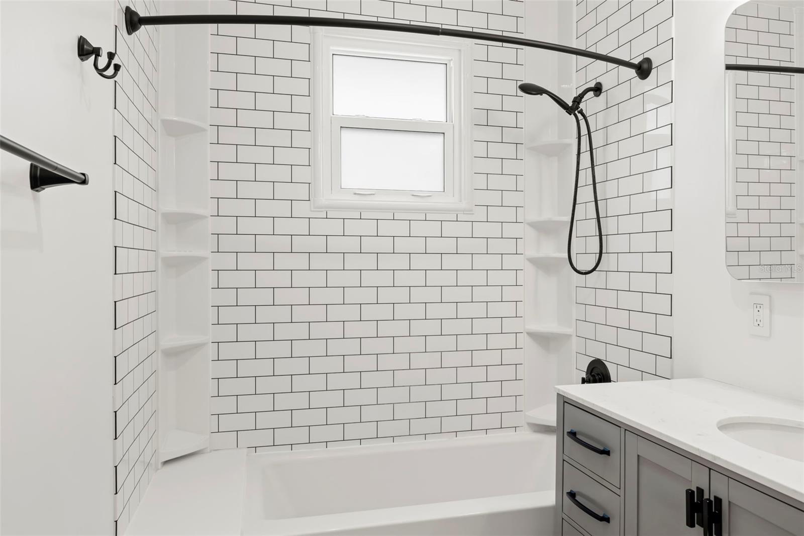 Image 32 of 44 For 1530 21st Avenue N