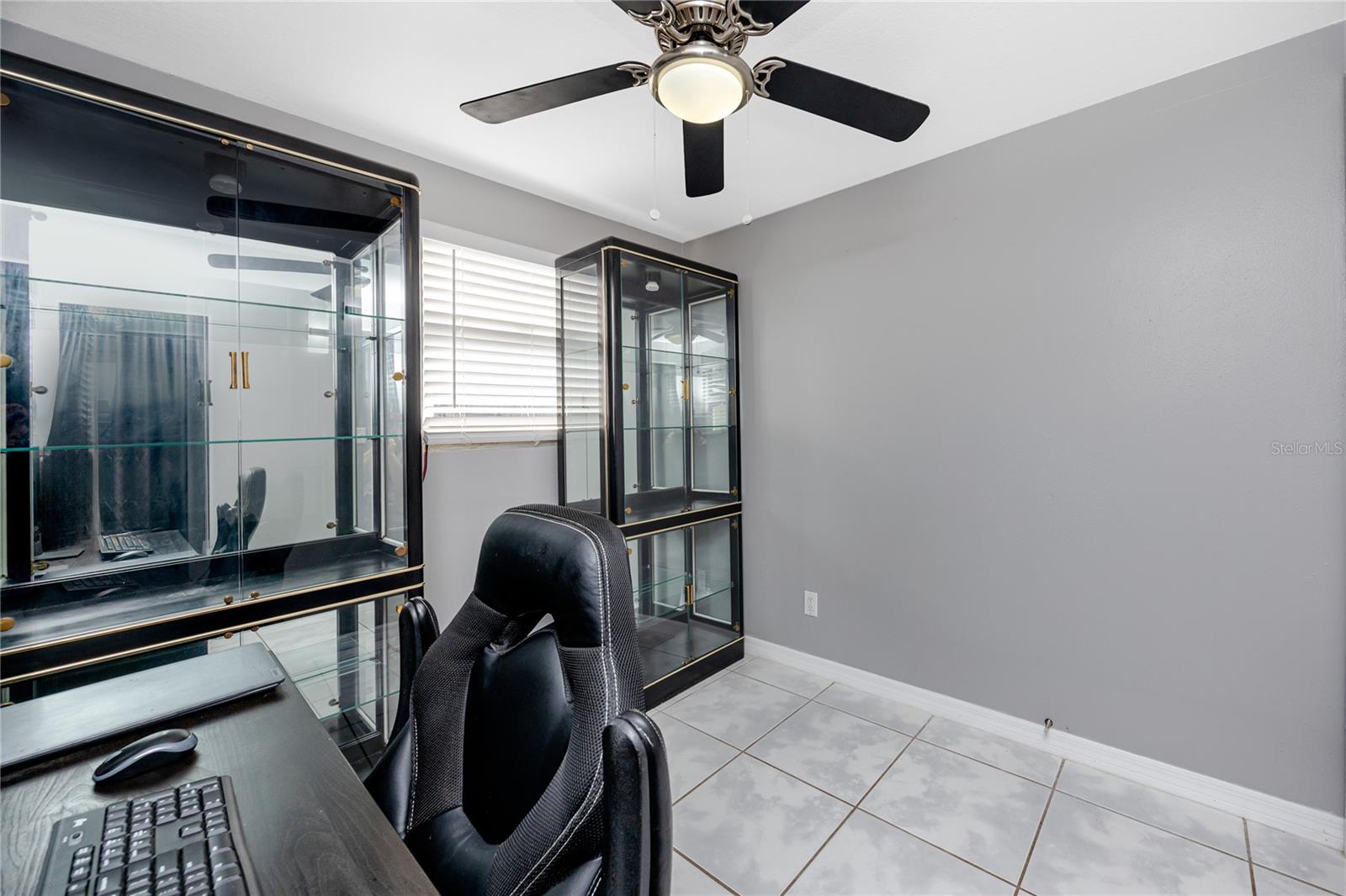 Image 17 of 35 For 10595 118th Avenue