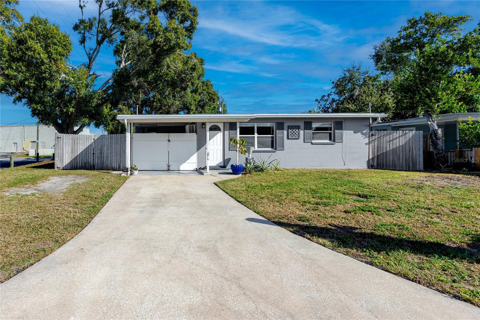 Image 2 of 35 For 10595 118th Avenue