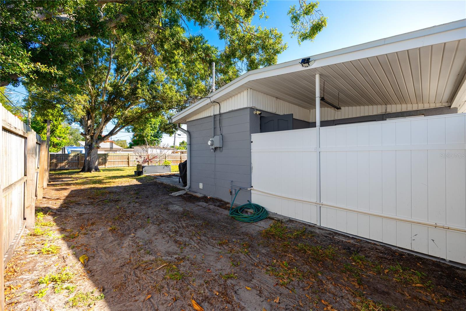 Image 28 of 35 For 10595 118th Avenue