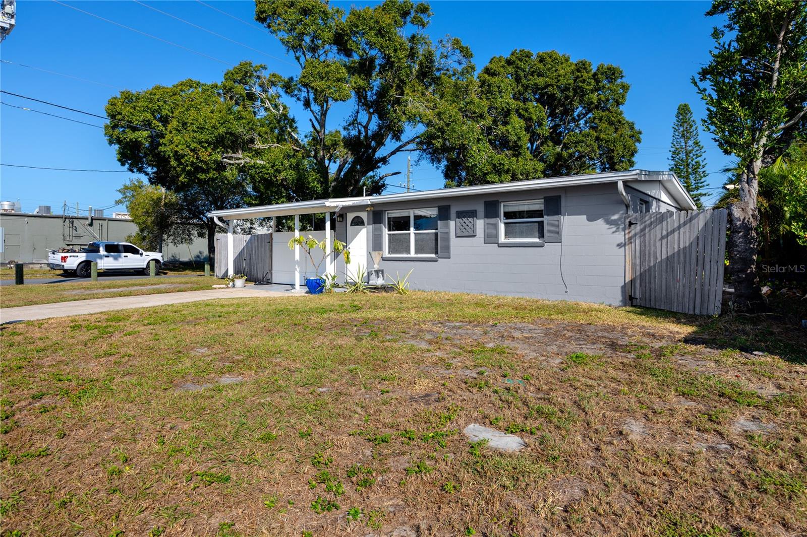 Image 4 of 35 For 10595 118th Avenue