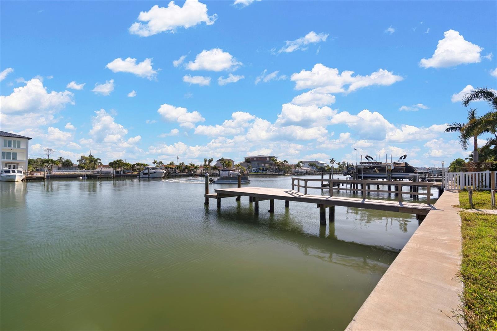 Image 11 of 29 For 11405 6th Street E