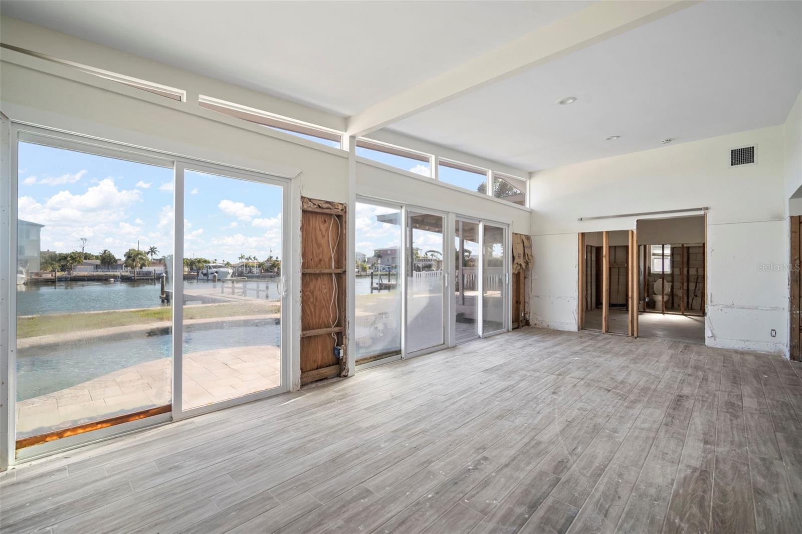 Image 13 of 29 For 11405 6th Street E