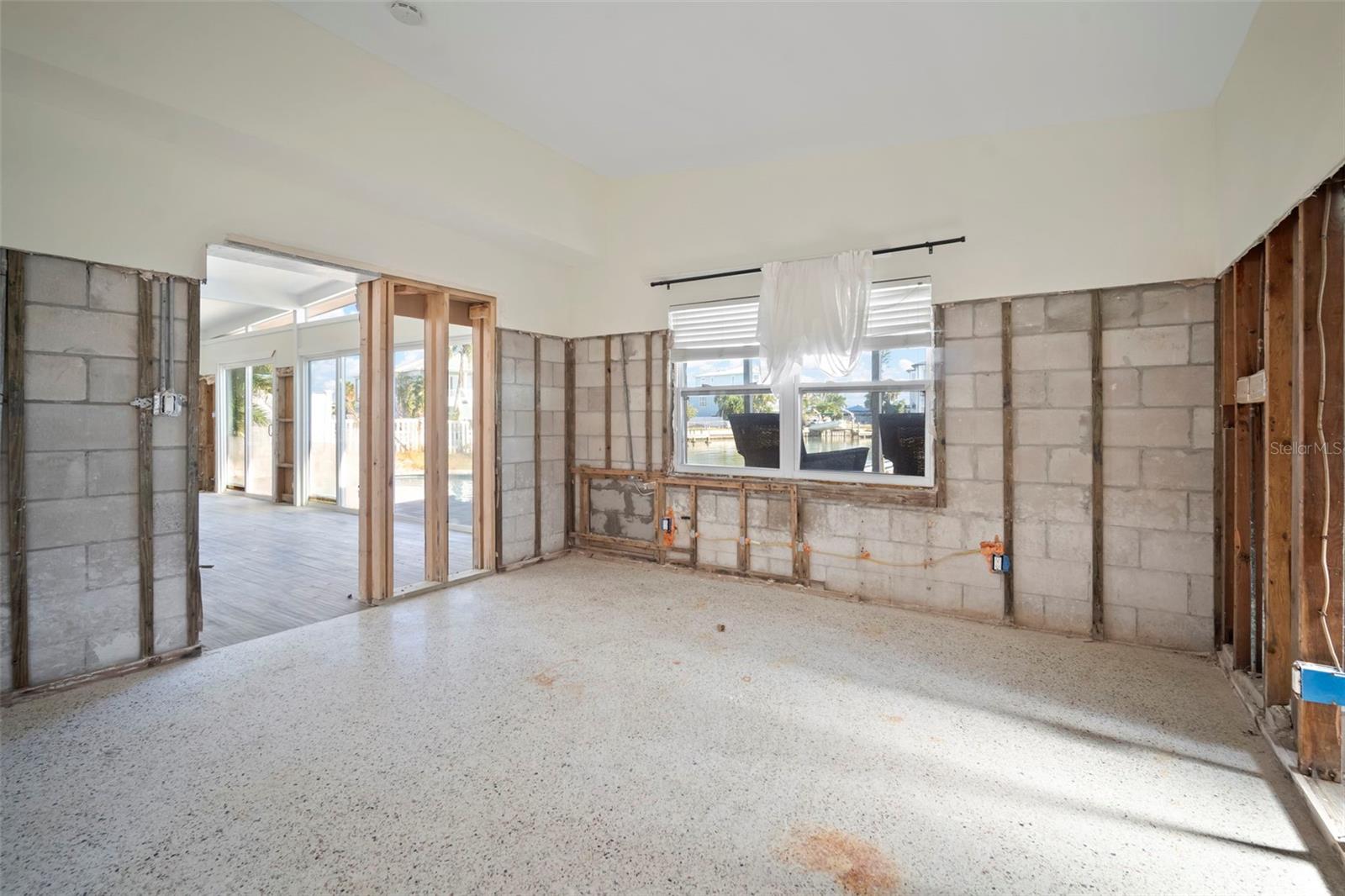 Image 23 of 29 For 11405 6th Street E