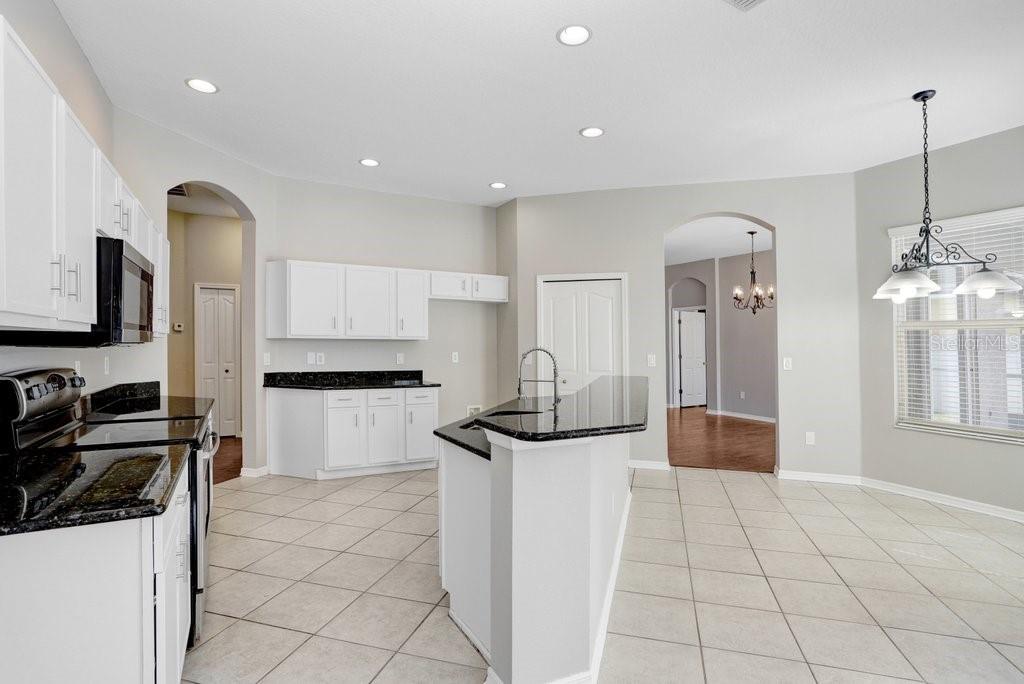 Image 10 of 45 For 7005 Cohasset Circle
