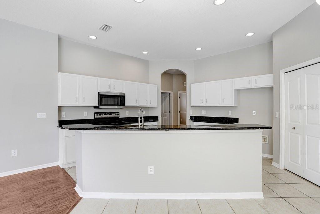Image 11 of 45 For 7005 Cohasset Circle