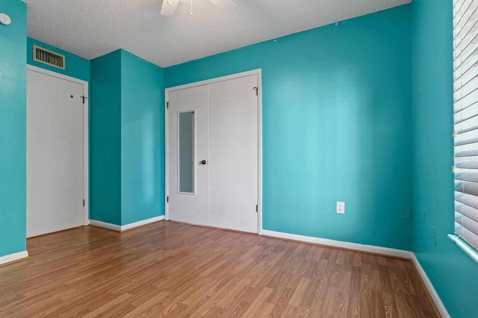 Image 27 of 60 For 1433 Pine Glen Place G1