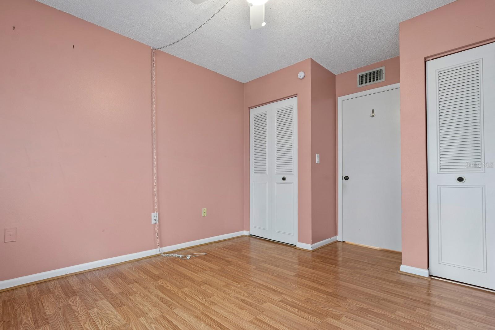 Image 31 of 60 For 1433 Pine Glen Place G1