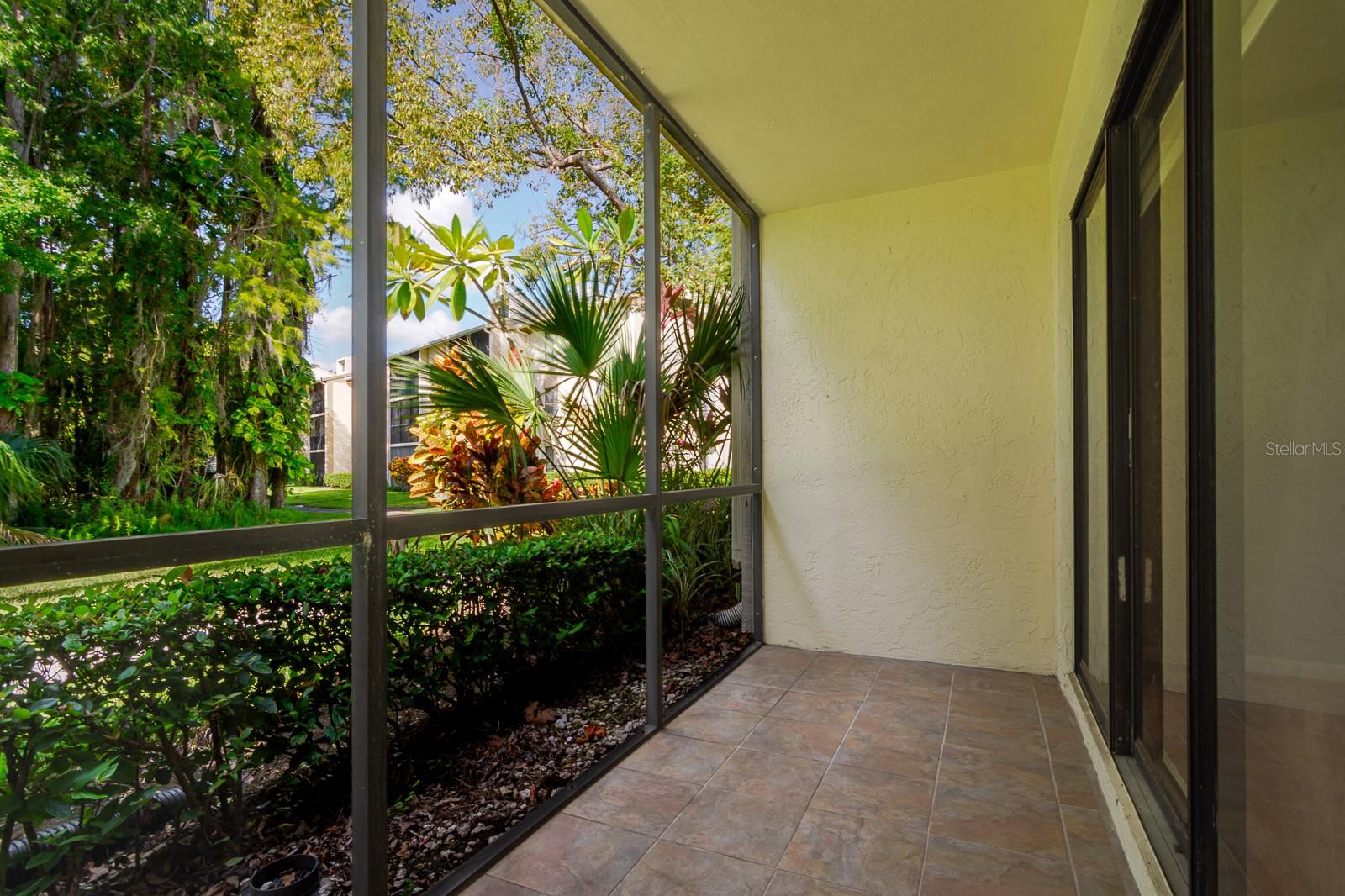 Image 5 of 60 For 1433 Pine Glen Place G1