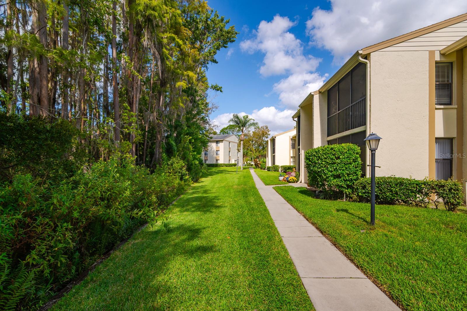 Image 6 of 60 For 1433 Pine Glen Place G1
