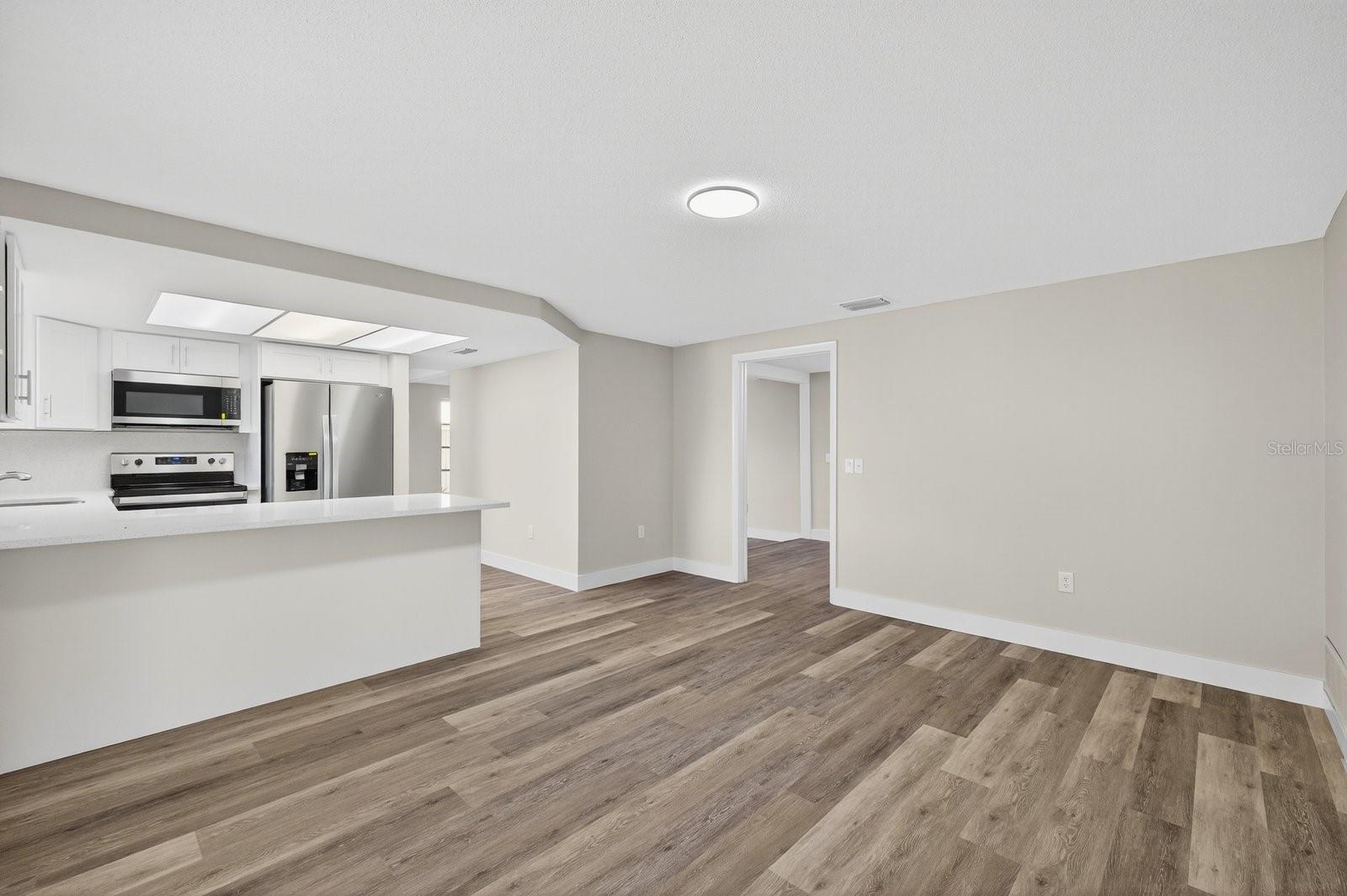 Image 16 of 40 For 1408 Oleander Drive