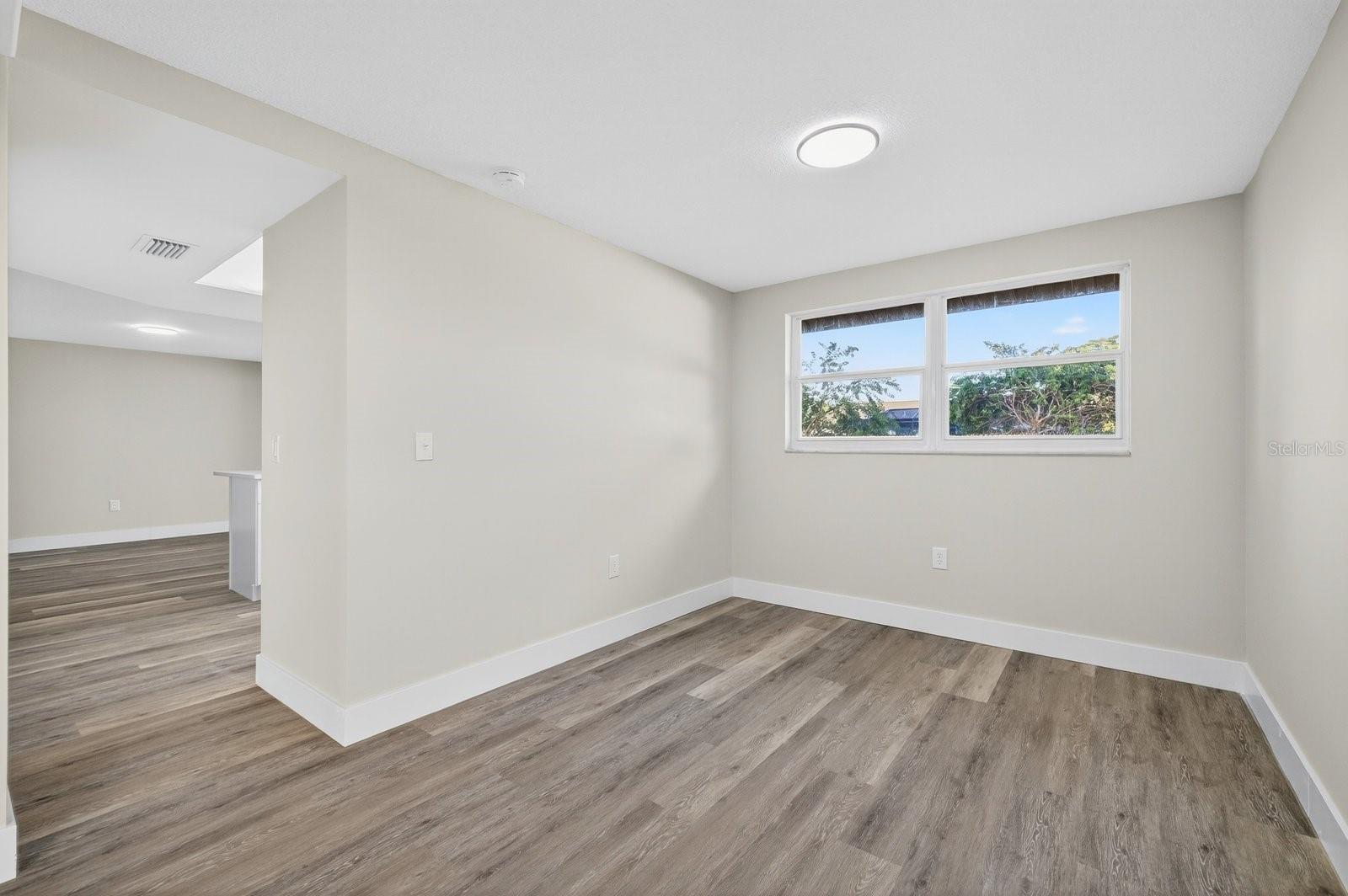 Image 17 of 40 For 1408 Oleander Drive