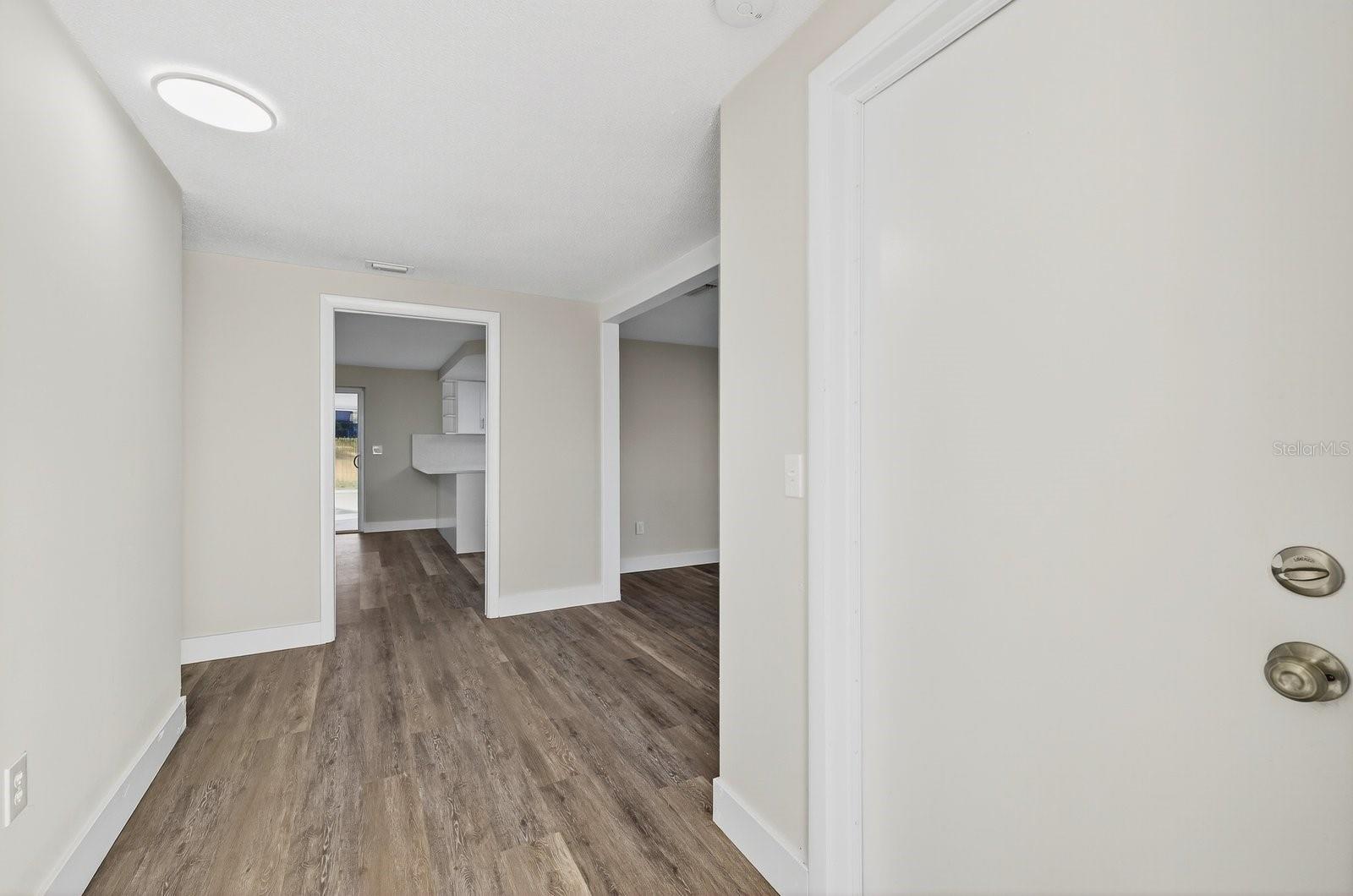 Image 19 of 40 For 1408 Oleander Drive