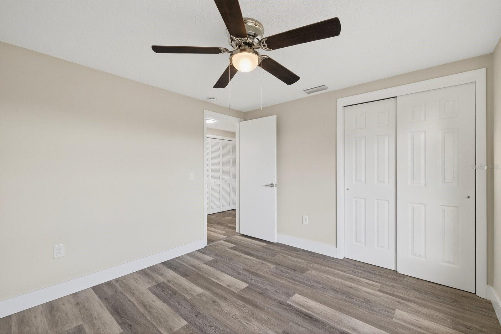 Image 23 of 40 For 1408 Oleander Drive