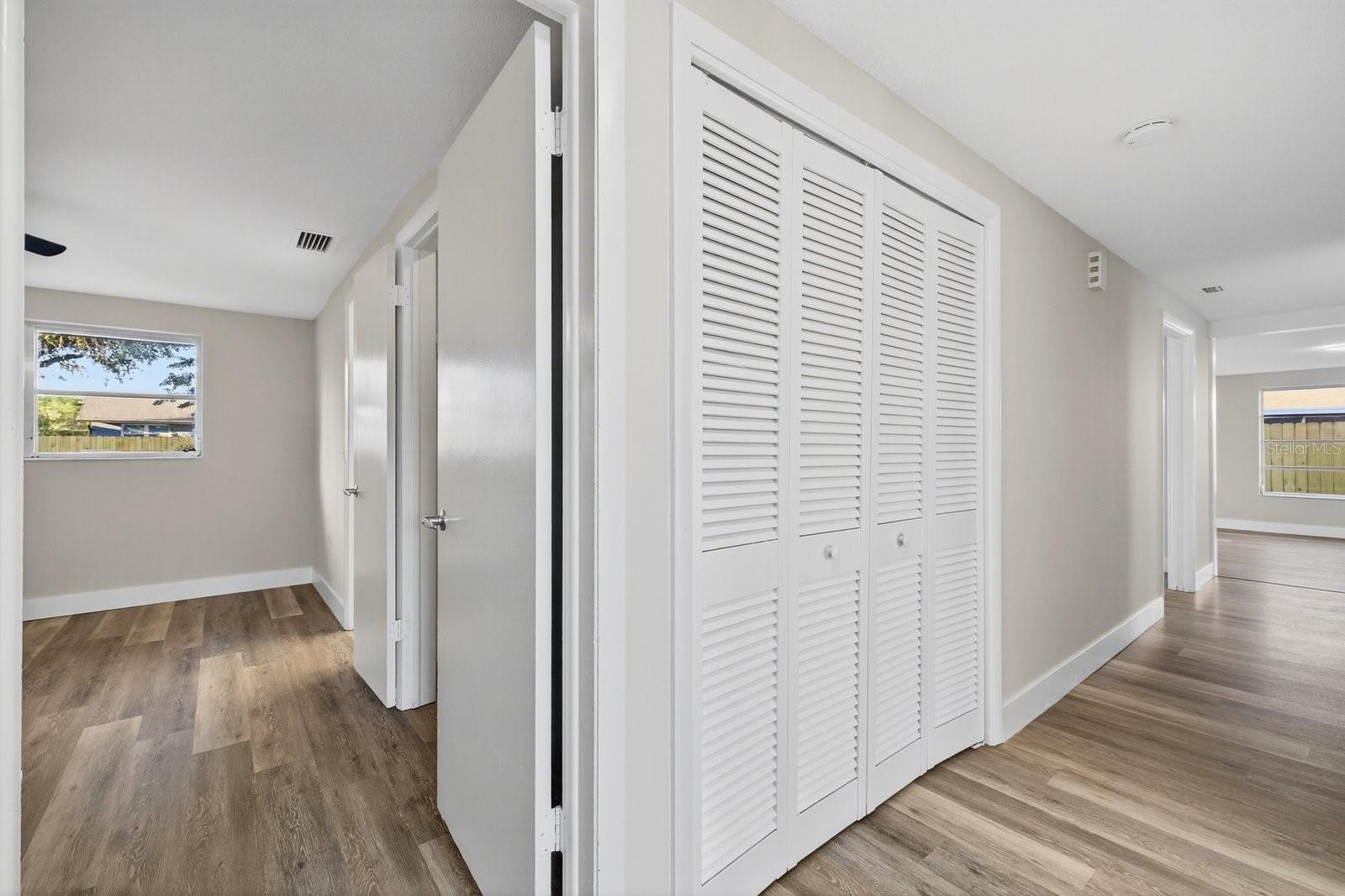 Image 25 of 40 For 1408 Oleander Drive