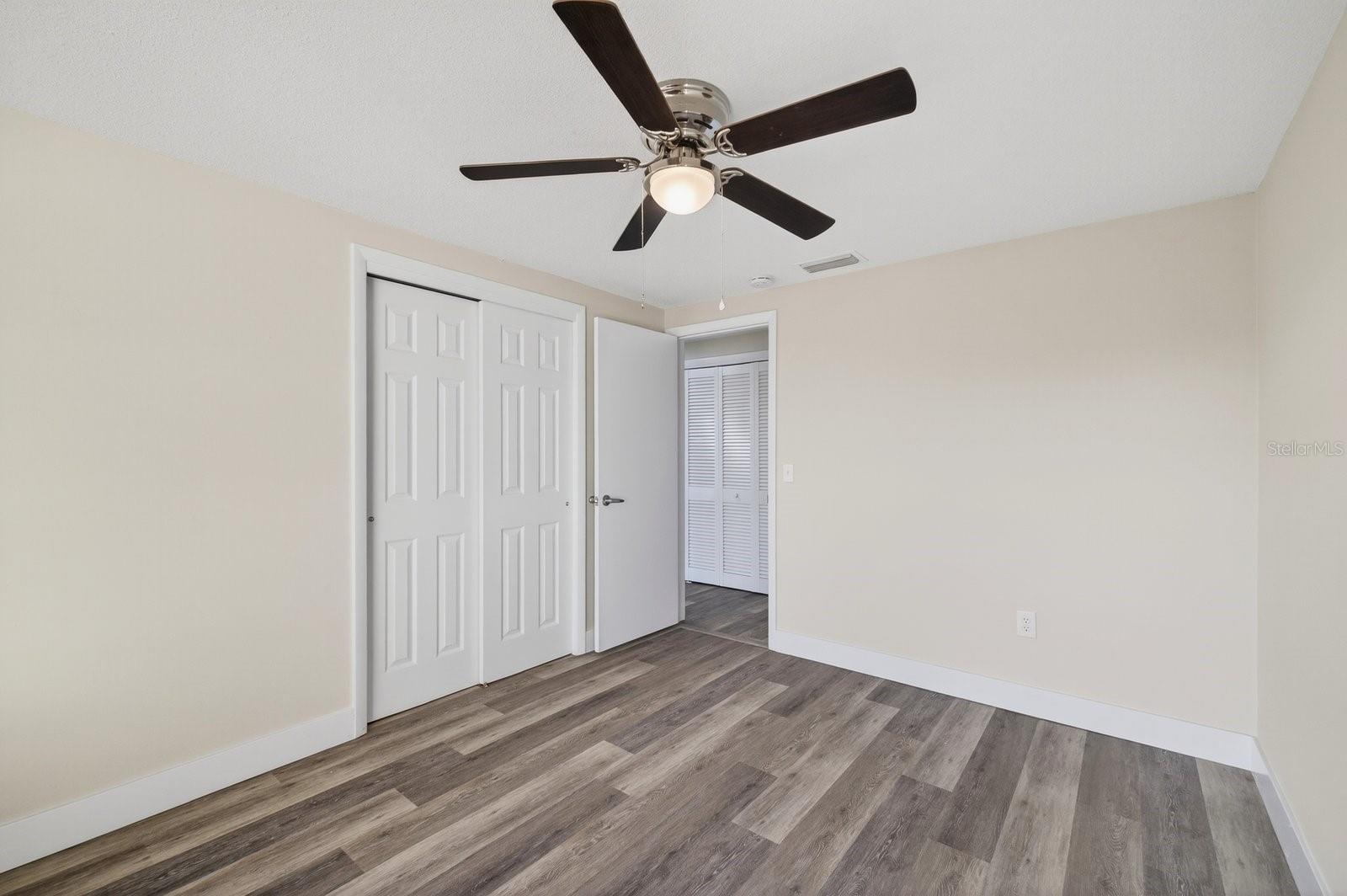 Image 26 of 40 For 1408 Oleander Drive