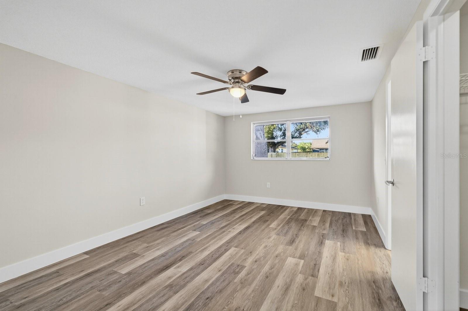 Image 27 of 40 For 1408 Oleander Drive