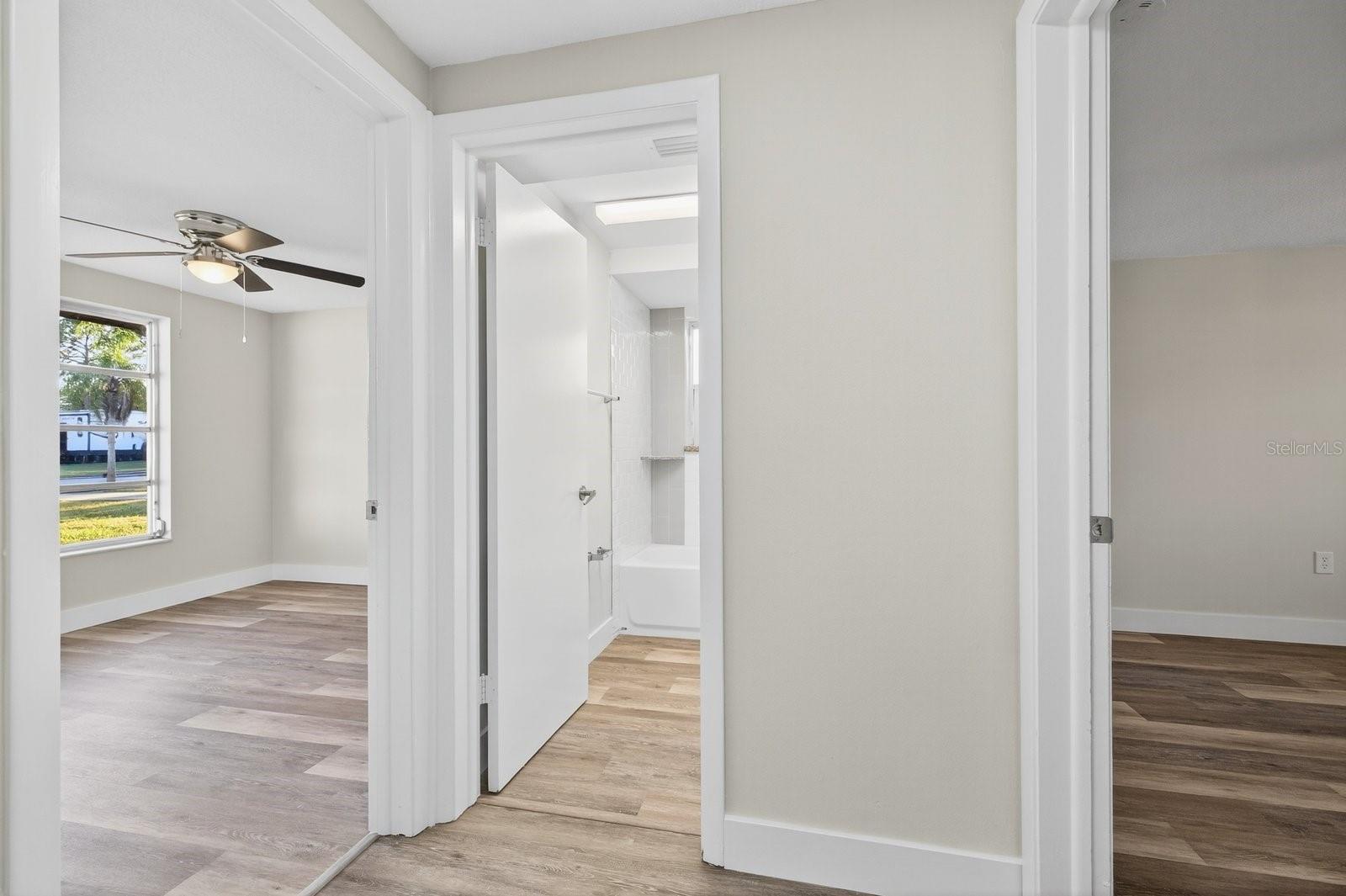 Image 32 of 40 For 1408 Oleander Drive