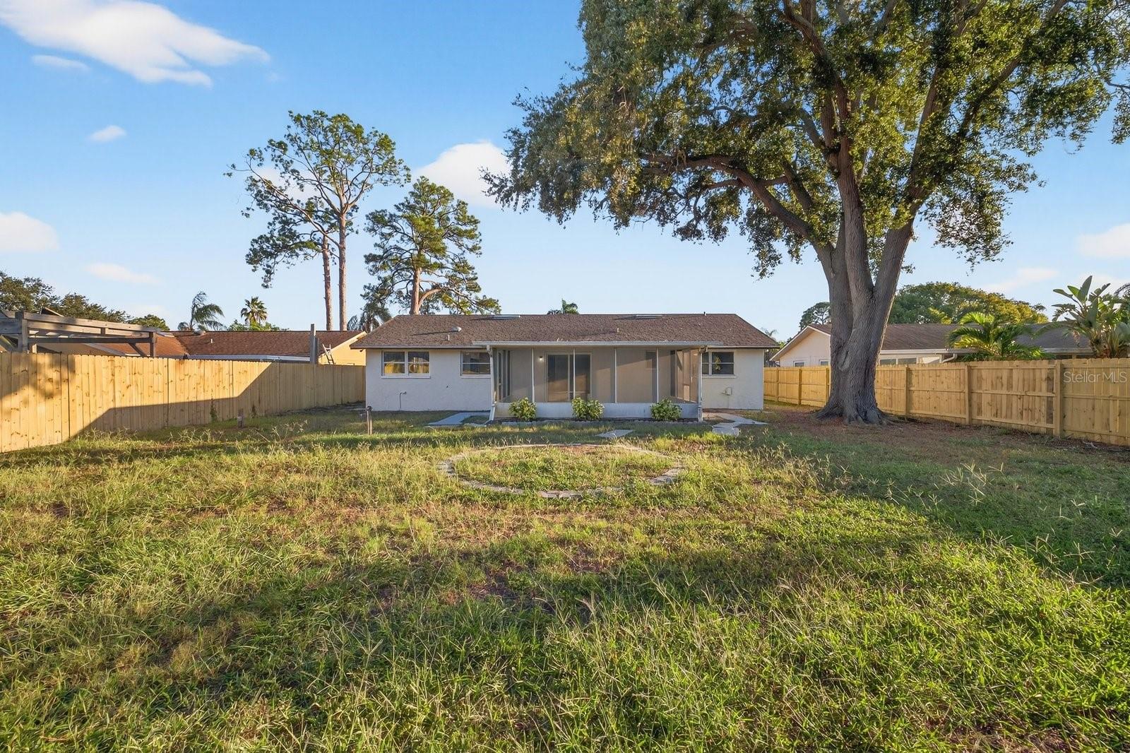 Image 38 of 40 For 1408 Oleander Drive