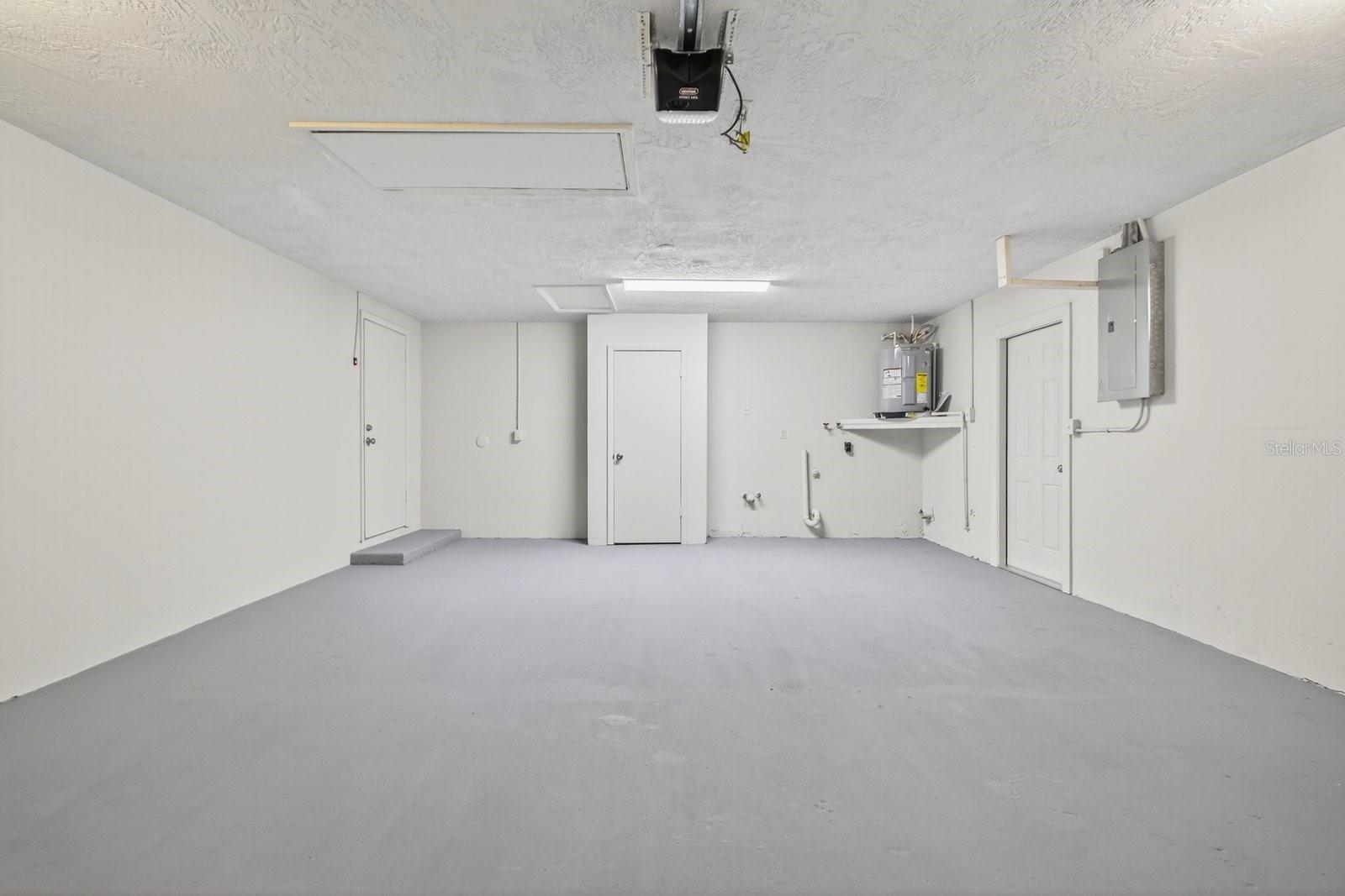 Image 39 of 40 For 1408 Oleander Drive