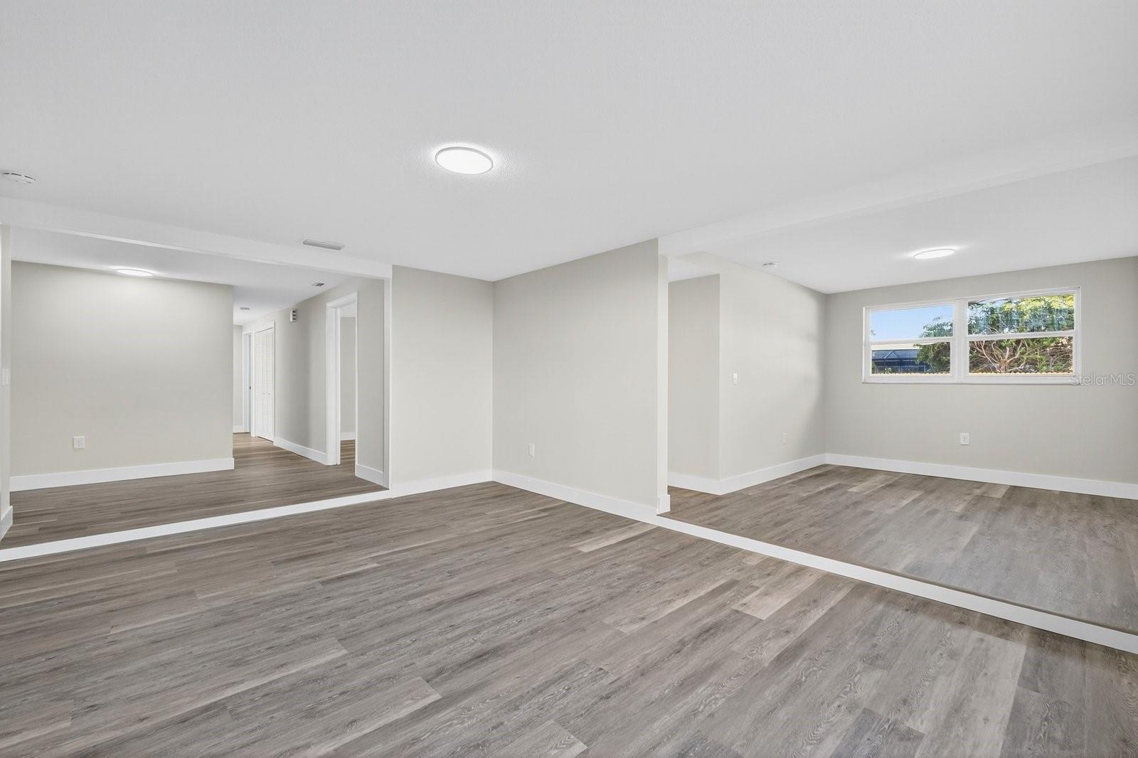 Image 9 of 40 For 1408 Oleander Drive