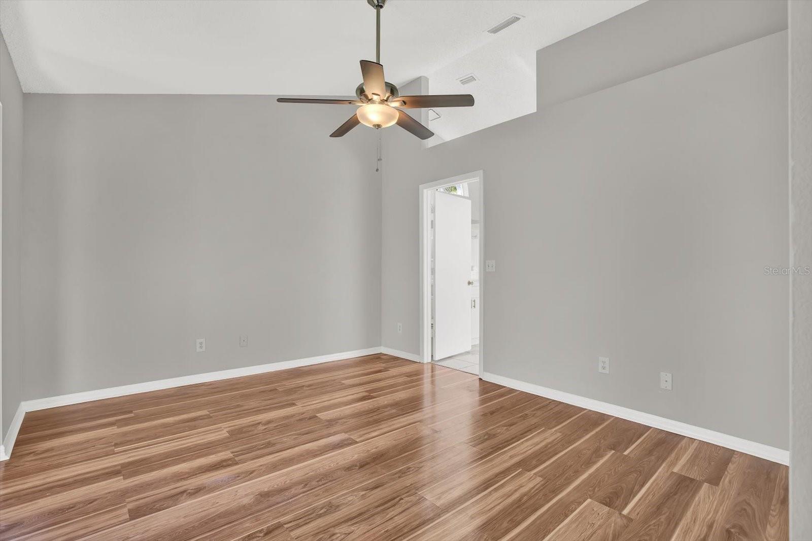 Image 15 of 24 For 8735 Exposition Drive