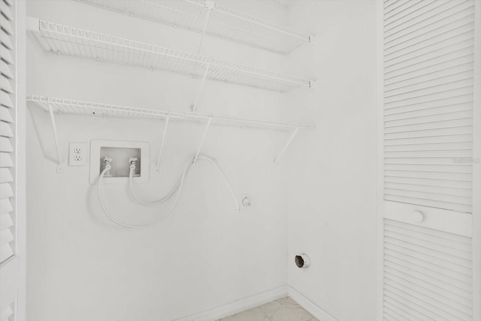 Image 22 of 24 For 8735 Exposition Drive